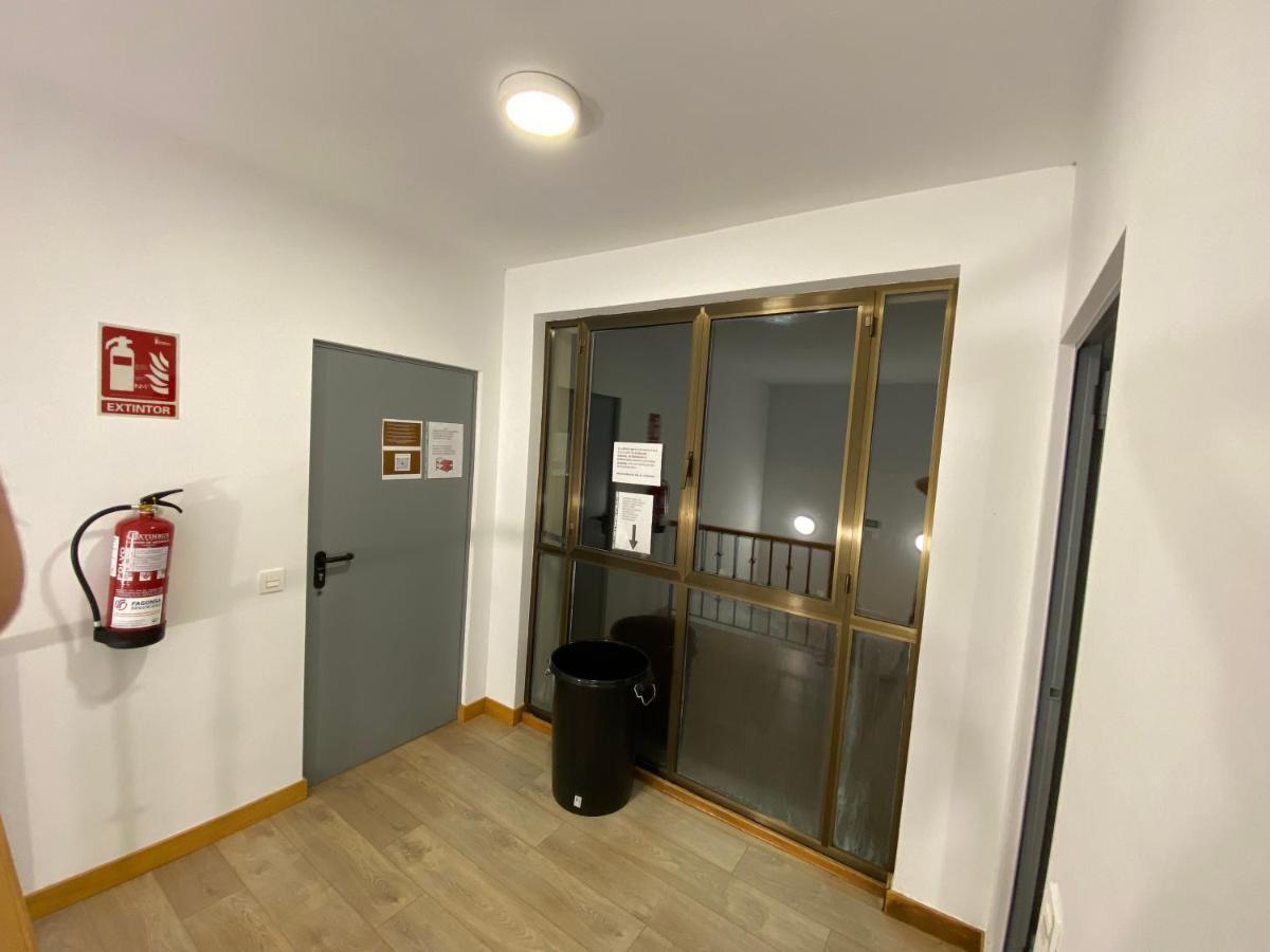 Albergue El Camino De Santovenia Сантовения-де-Ока Экстерьер фото